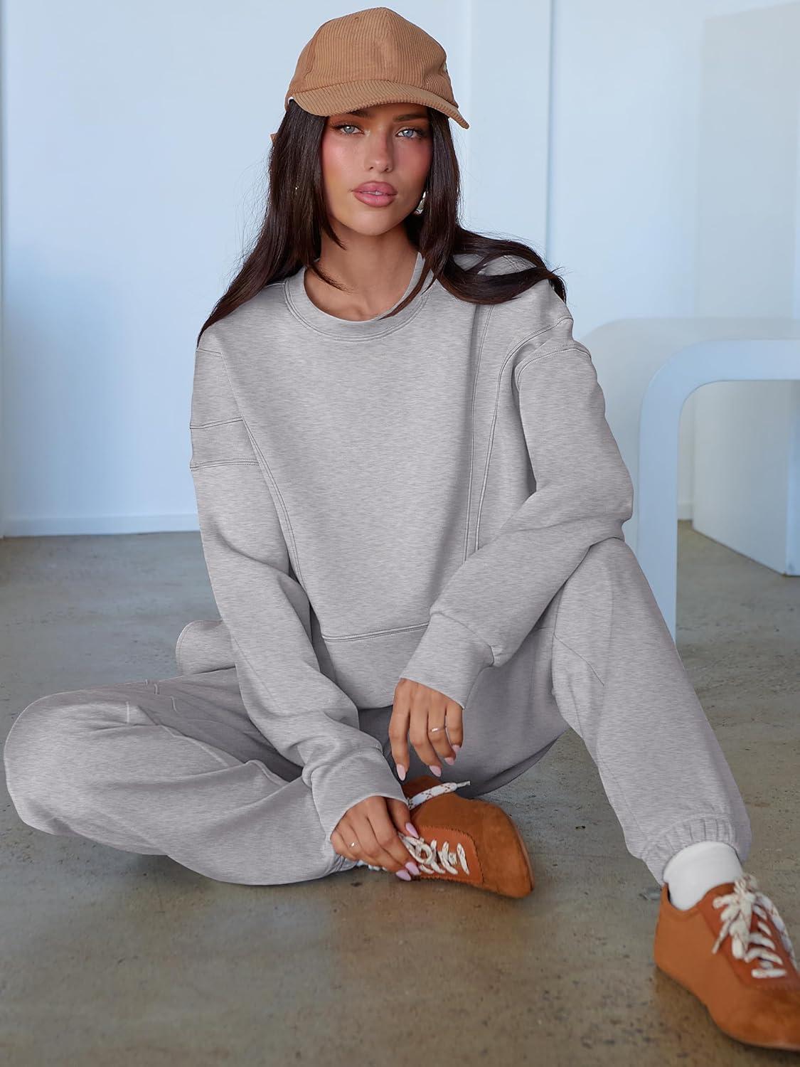 imageANRABESS Womens 2 Piece Outfits Lounge Sets Cropped Sweatshirt Joggers Fashion Sweatsuit Sweat Set 2025 Winter Travel OutfitsLight Grey